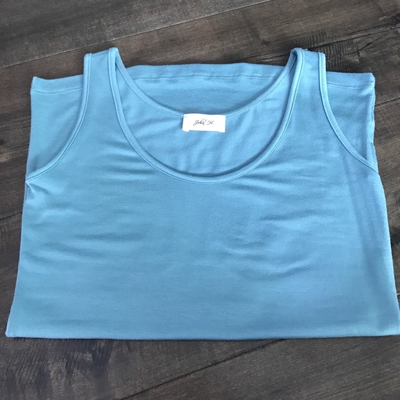 New Tank Top in aqua marine color - Picture 5 of 8